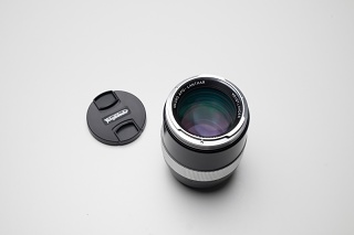 VOIGTLANDER125APO-001